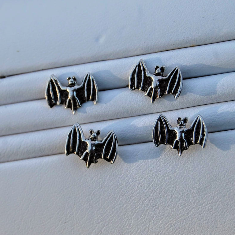 Bat Studs