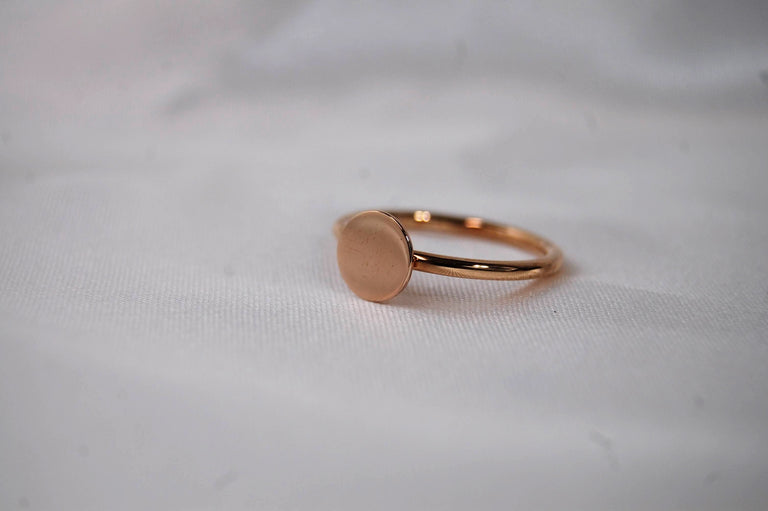 Rose Gold Circle Band