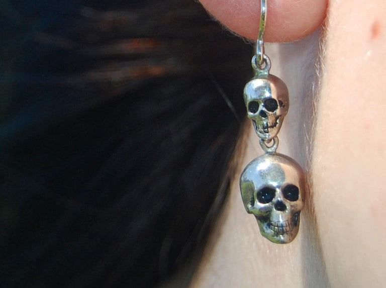 Dangle Skulls